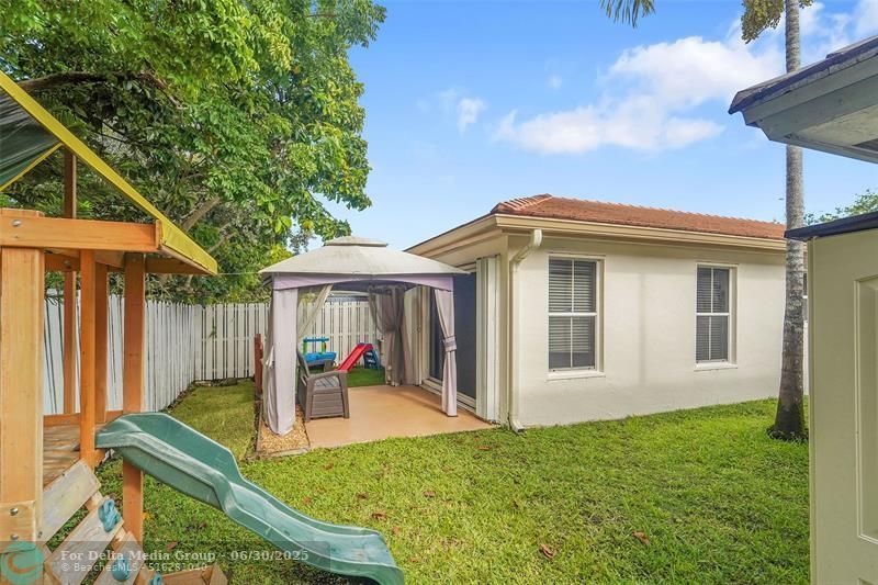 7542 NW 3rd Street, Plantation, FL 33317 Photo