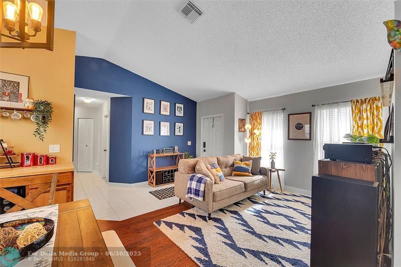 7542 NW 3rd Street, Plantation, FL 33317 Photo