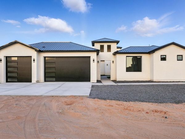 2016 Contreras Road NE, Rio Rancho, NM 87144