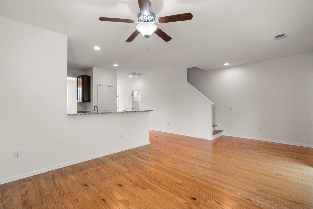 9079 Parlor Drive Photo 17