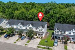 9079 Parlor Drive photo 4