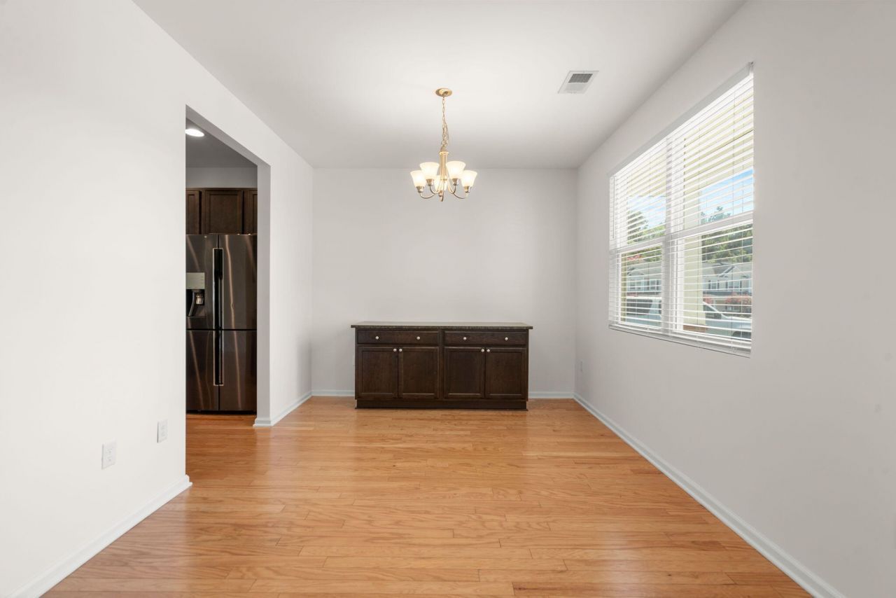 9079 Parlor Drive Photo 6