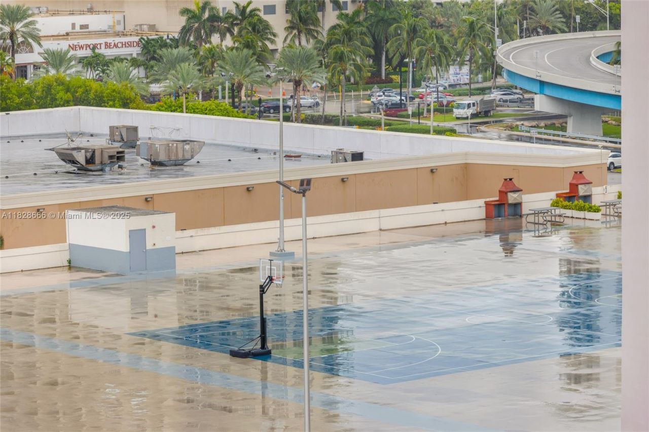 17021 N Bay Rd, Unit 1025, Sunny Isles Beach, FL 33160 Photo