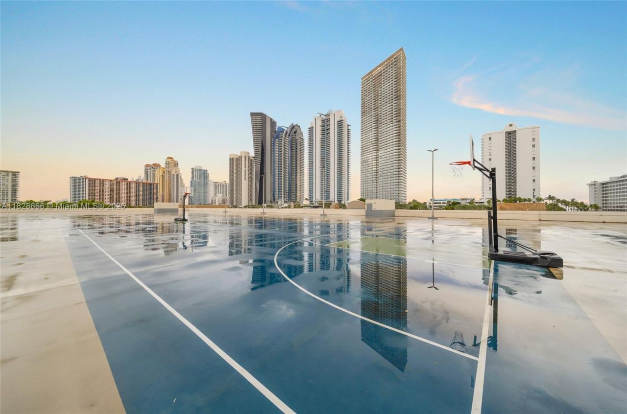 17021 N Bay Rd, Unit 1025, Sunny Isles Beach, FL 33160 Photo