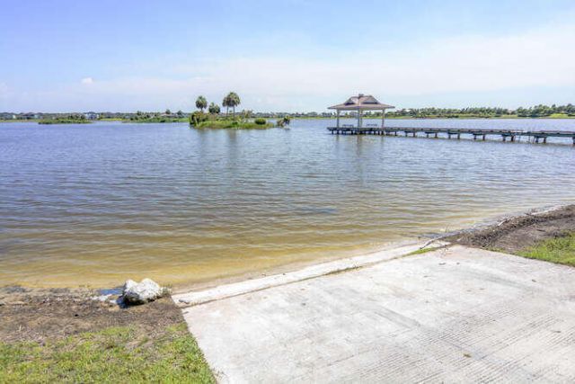 1080 Sterling Pine Place, Loxahatchee, FL 33470 Photo