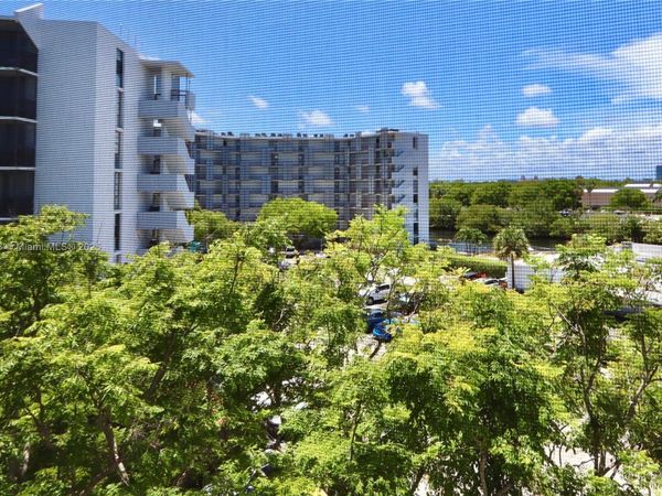 3475 N COUNTRY CLUB DRIVE, Unit 501, Aventura, FL 33180