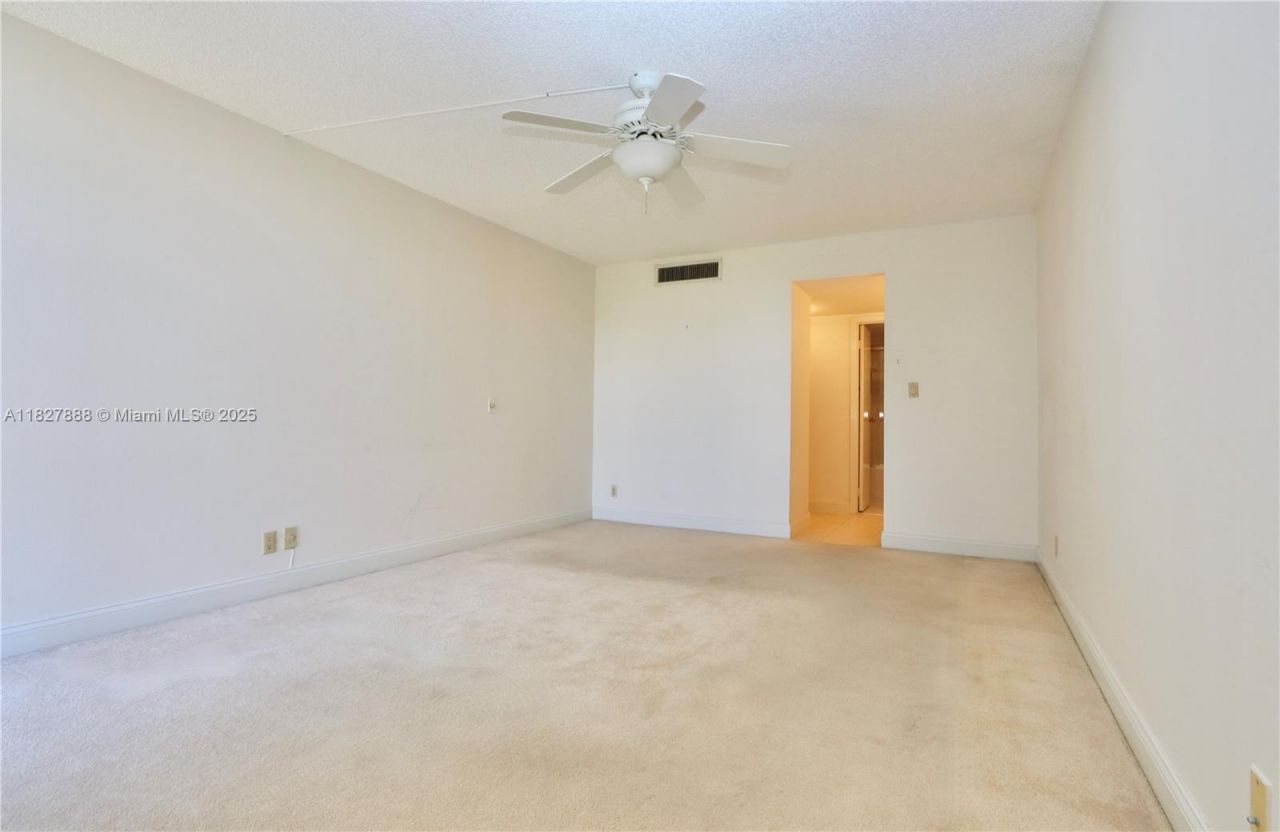 3475 N Country Club Drive, Unit 501, Aventura, FL 33180 Photo