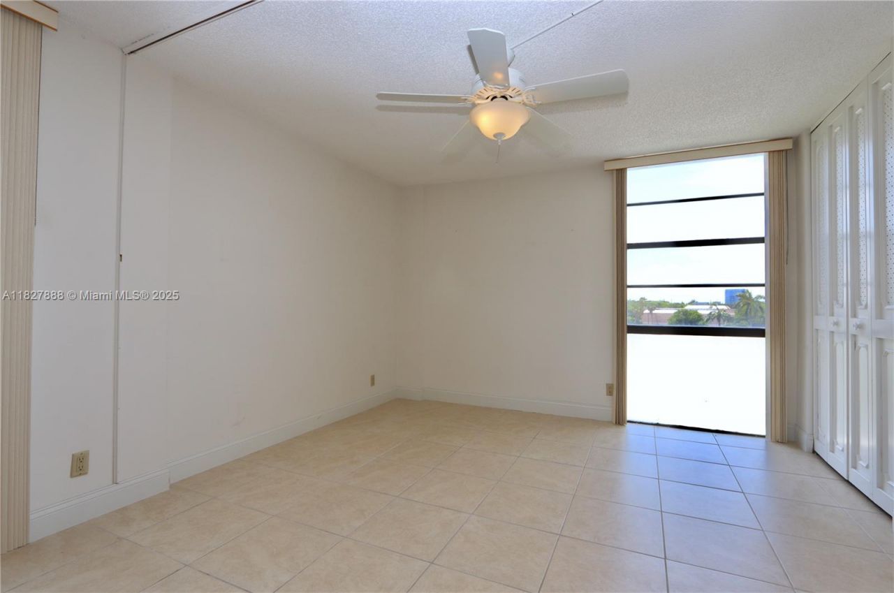 3475 N Country Club Drive, Unit 501, Aventura, FL 33180 Photo