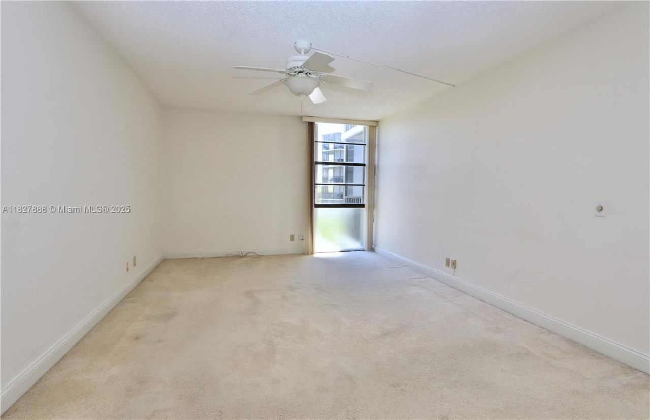 3475 N Country Club Drive, Unit 501, Aventura, FL 33180 Photo