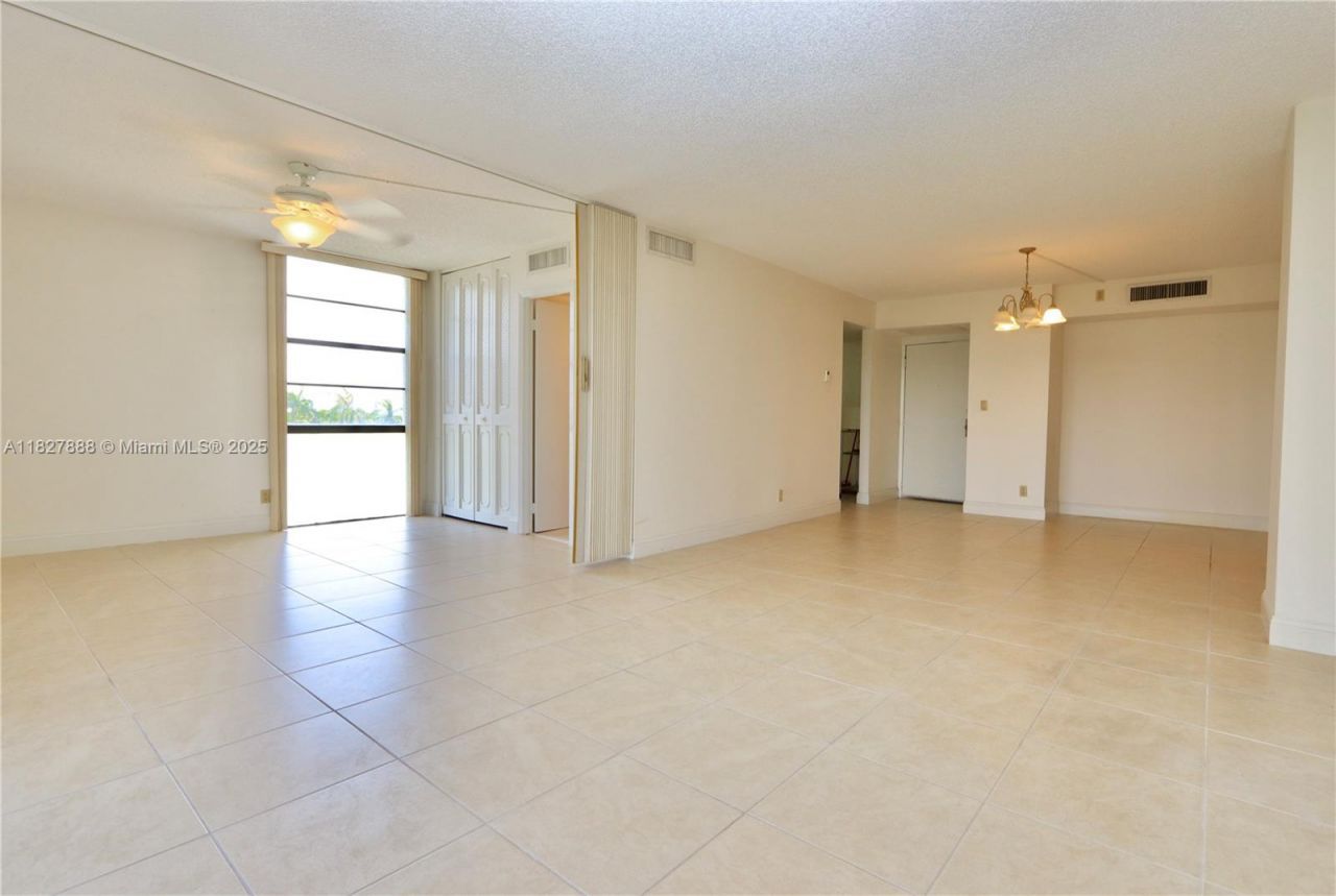 3475 N Country Club Drive, Unit 501, Aventura, FL 33180 Photo