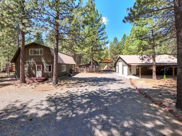 52300 Barberry Circle, La Pine, OR 97739