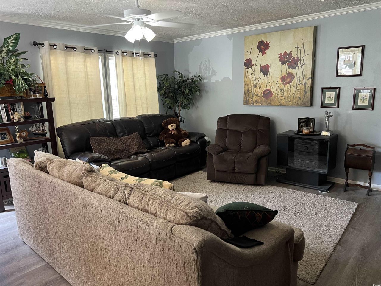 14 Shamrock Circle Photo 5