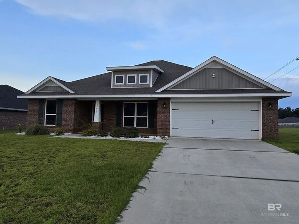 23035 Ridgewood Drive, Robertsdale, AL 36567