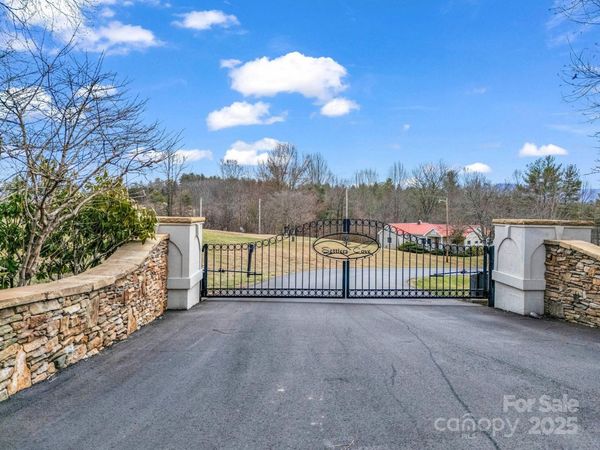 9999 Settlers Trail, Mars Hill, NC 28754
