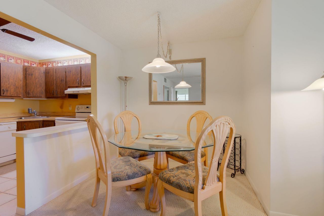 318 Pine Ridge Circle, Unit C2, Greenacres, FL 33463 Photo