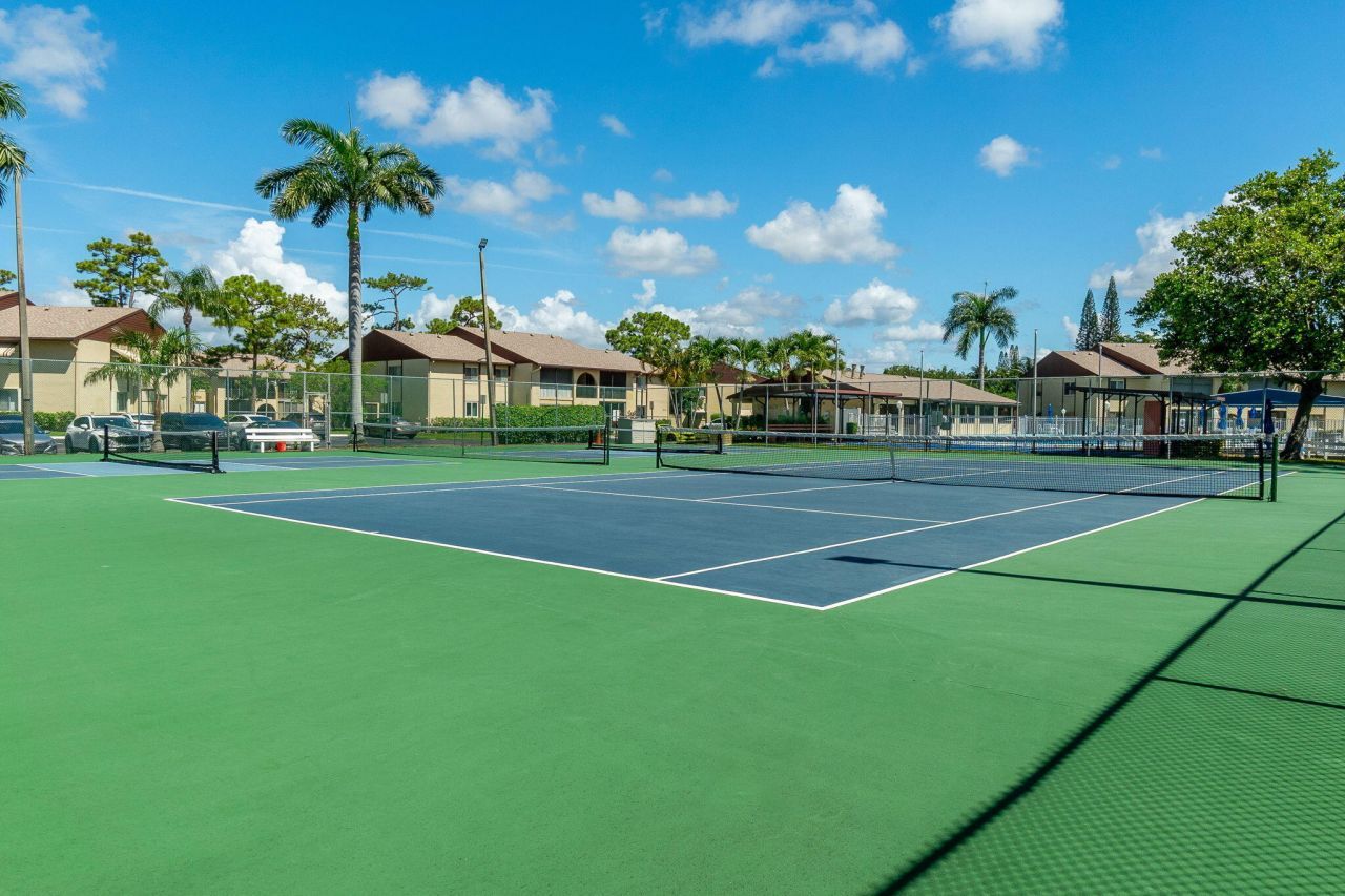 318 Pine Ridge Circle, Unit C2, Greenacres, FL 33463 Photo