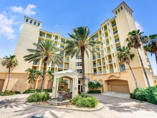 1437 Pineapple Avenue, Unit 404, Melbourne, FL 32935