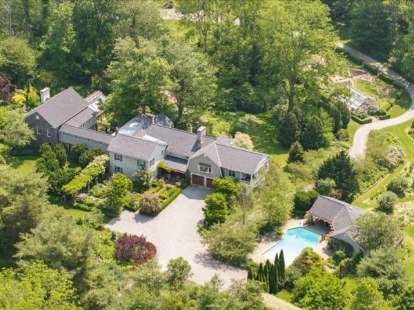 936 Dove Island Rd, Stillwater, NJ 07860