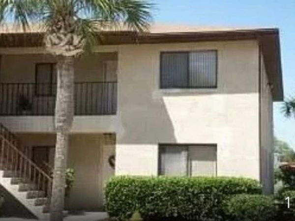313 La Paloma Lane, Titusville, FL 32780