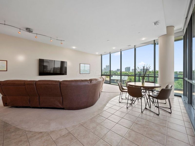 300 W Spring Street, Unit 404, Columbus, OH 43215 Photo 9