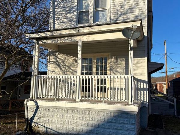 27 16th Street, McMechen, WV 26040