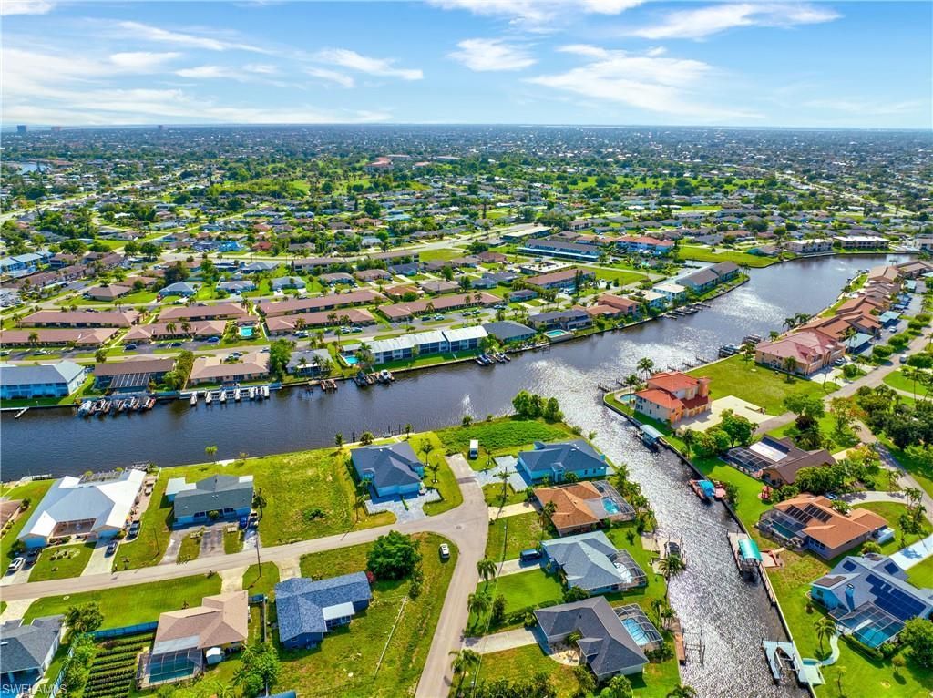 3802 SE 12th Ave, Cape Coral, FL 33904 Photo