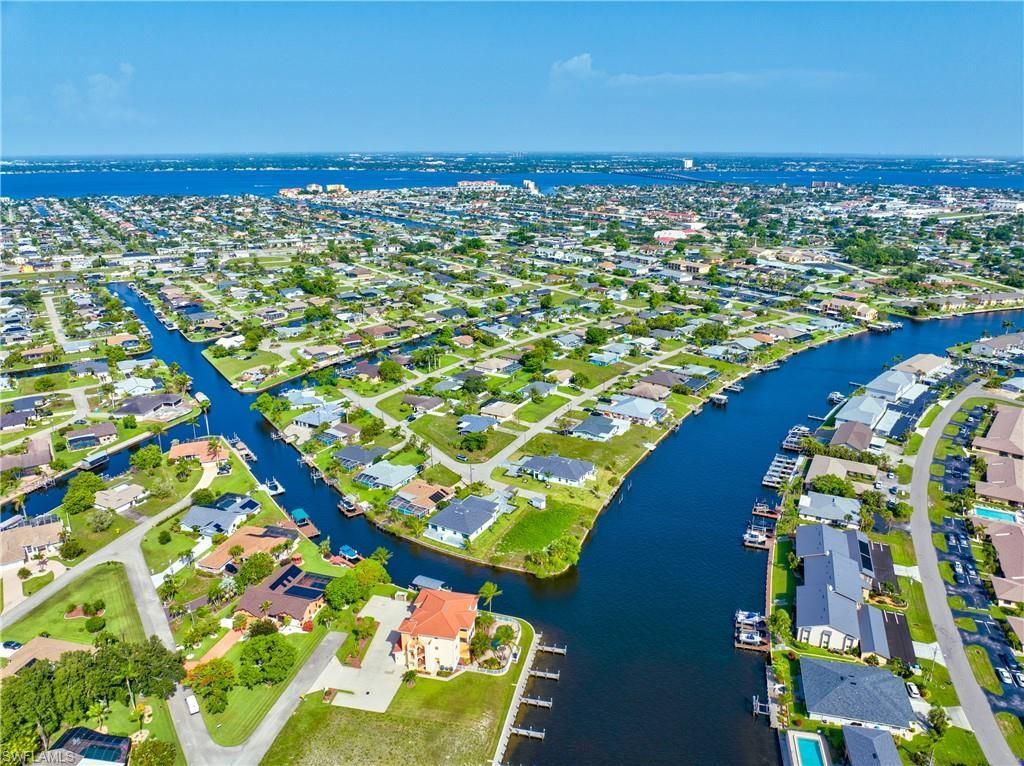 3802 SE 12th Ave, Cape Coral, FL 33904 Photo