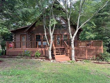 10 Meadow Brook Ln, Spencer, TN 38585
