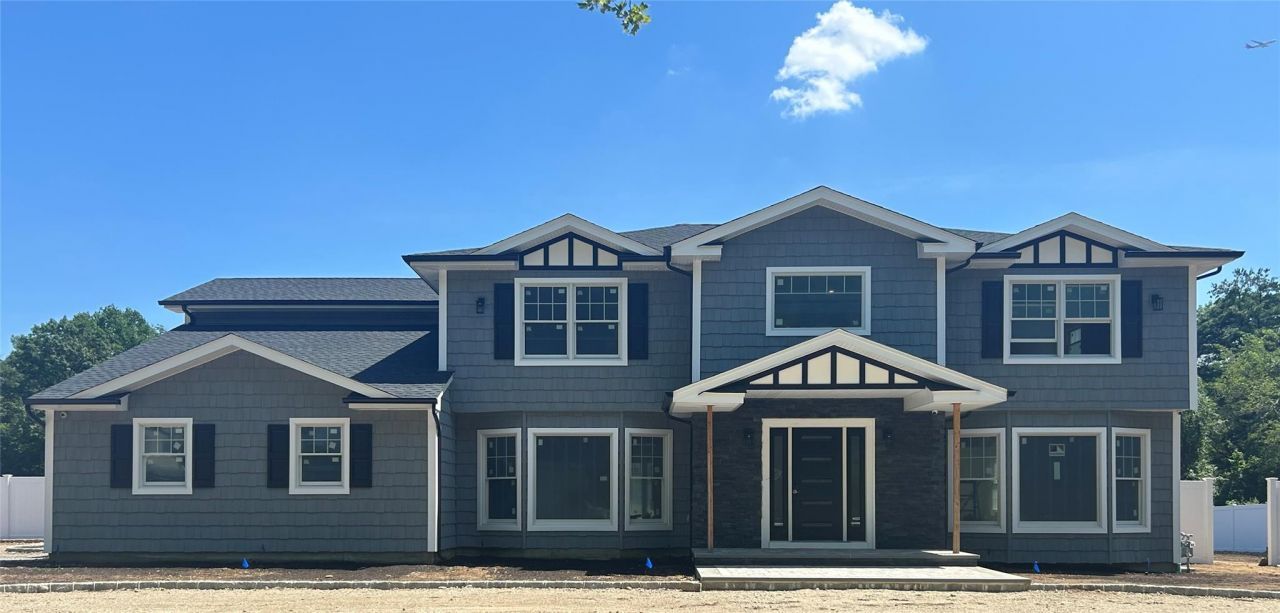 14 Quintree Lane, Melville, NY 11747 Main Photo