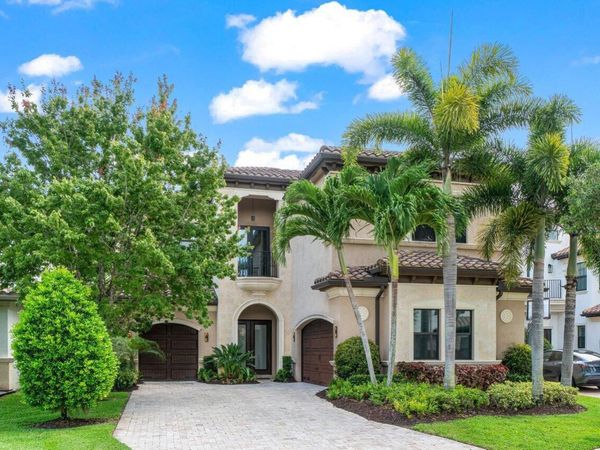 8574 Lewis River Road, Delray Beach, FL 33446