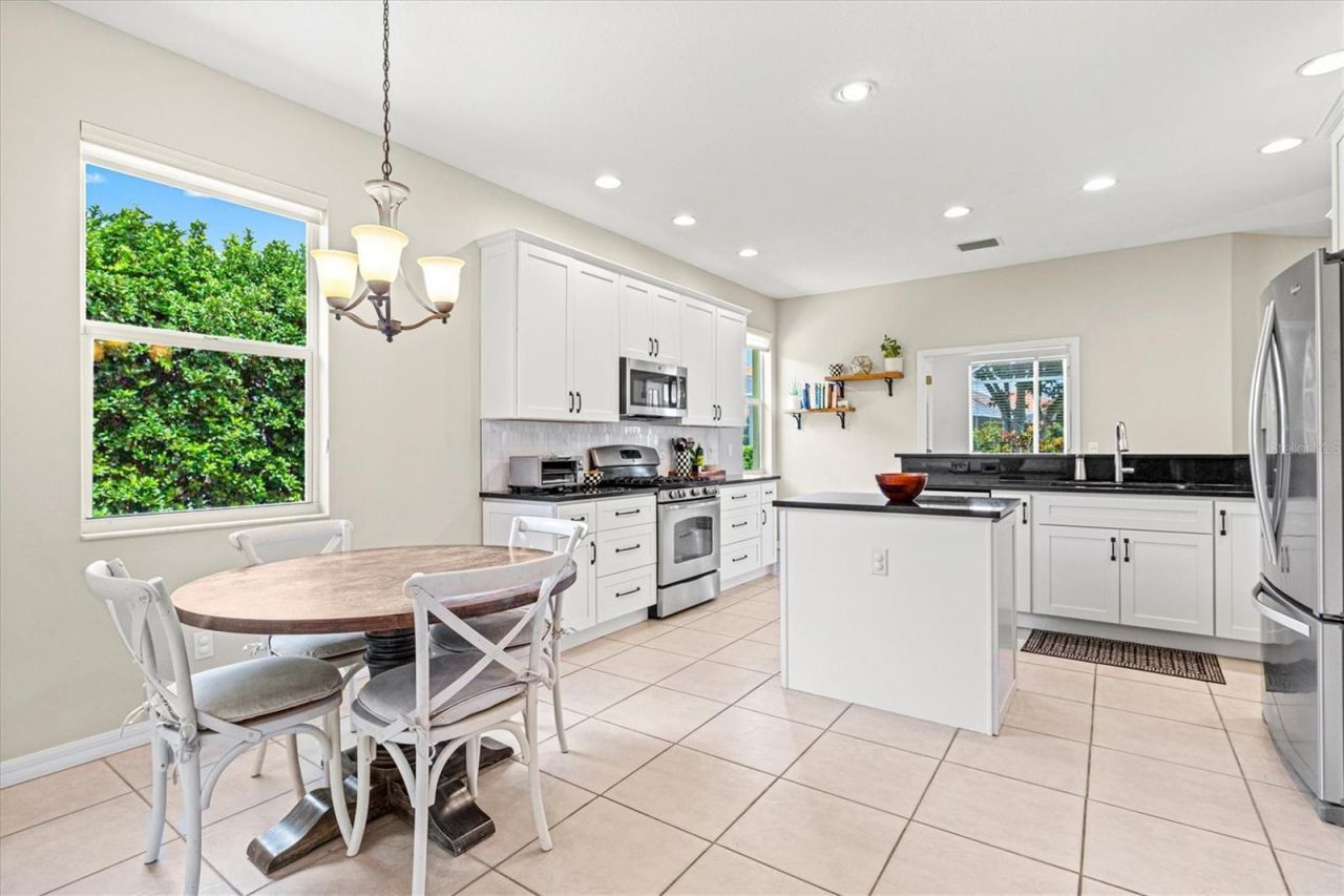 6216 Donnington Court, Sarasota, FL 34238 Photo