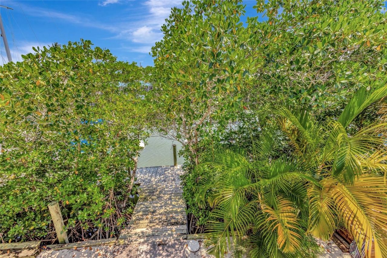 217 Marina Drive, Hutchinson Island, FL 34949 Photo