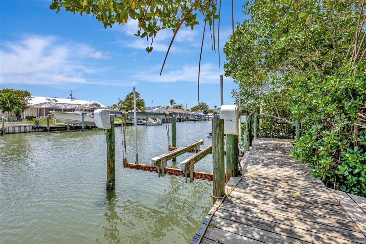 217 Marina Drive, Hutchinson Island, FL 34949 Photo