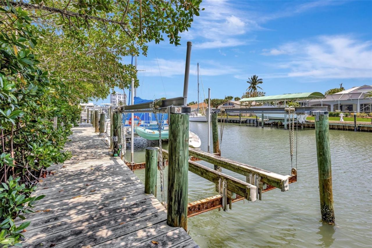 217 Marina Drive, Hutchinson Island, FL 34949 Photo