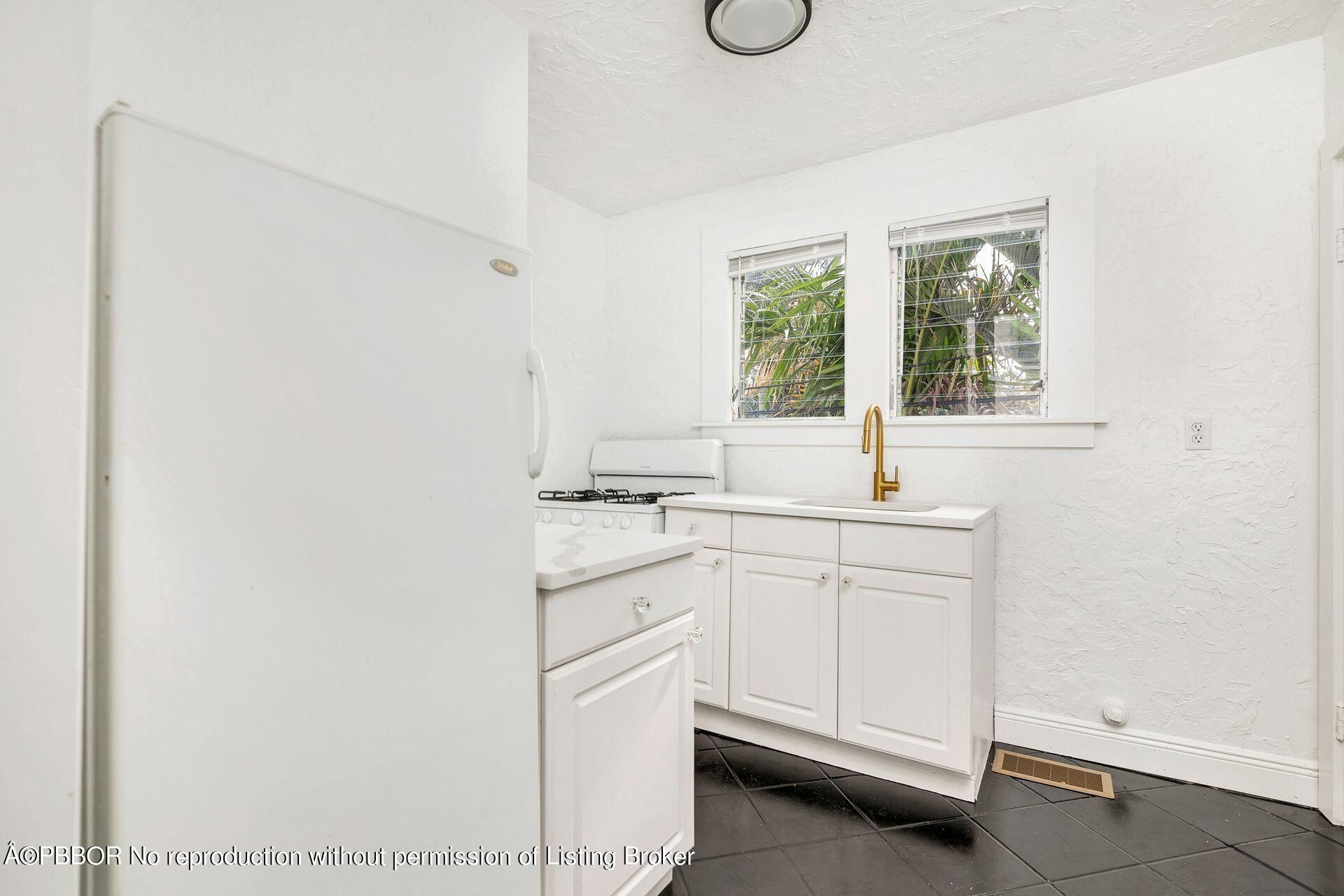 232 Rugby Road, West Palm Beach, FL 33405 Photo