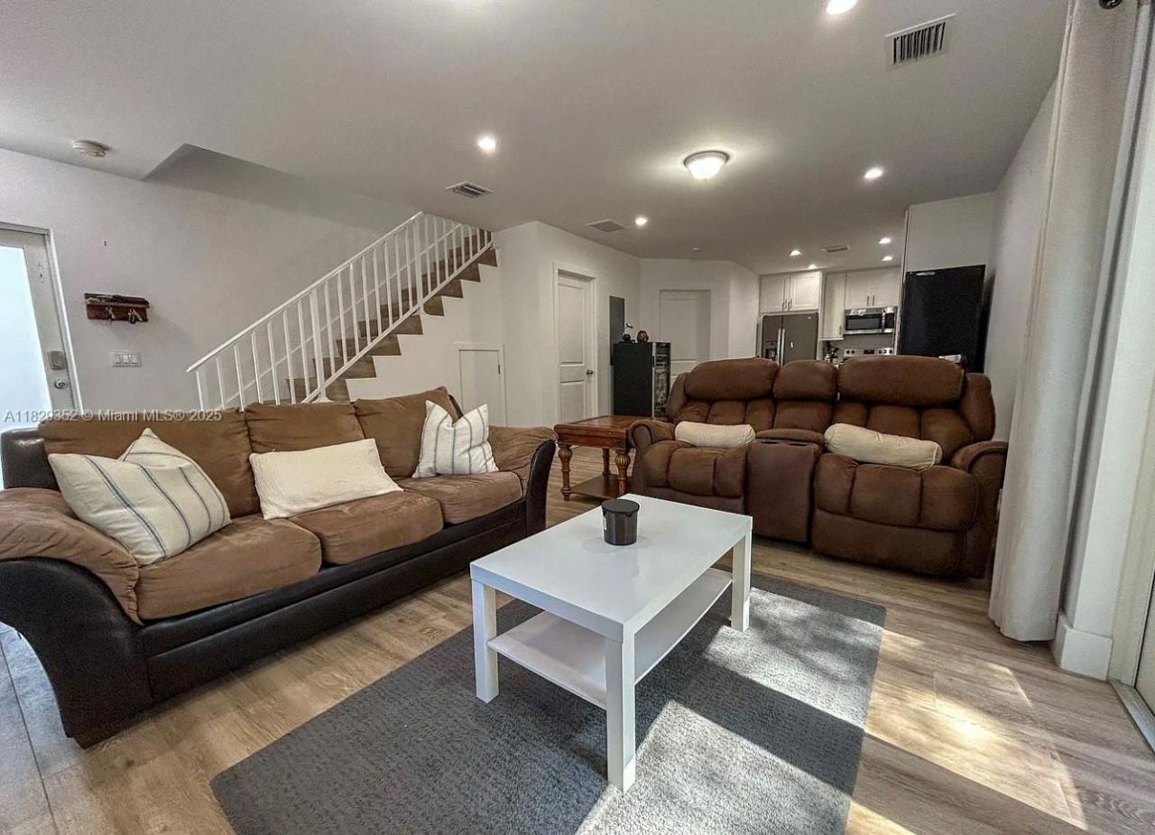 104 Poinciana Dr, Unit 104, Key Largo, FL 33037 Photo