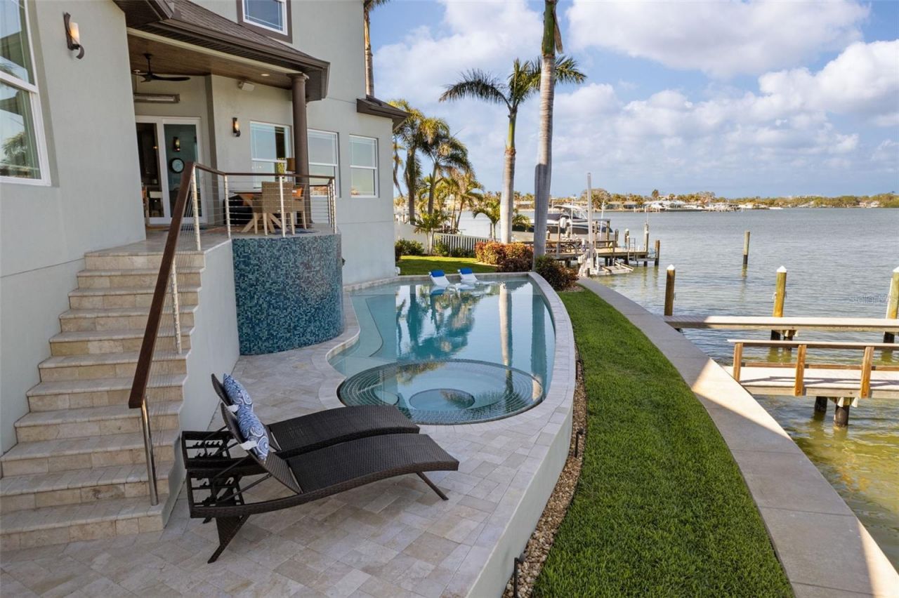 7815 9th Avenue S, Saint Petersburg, FL 33707 Photo