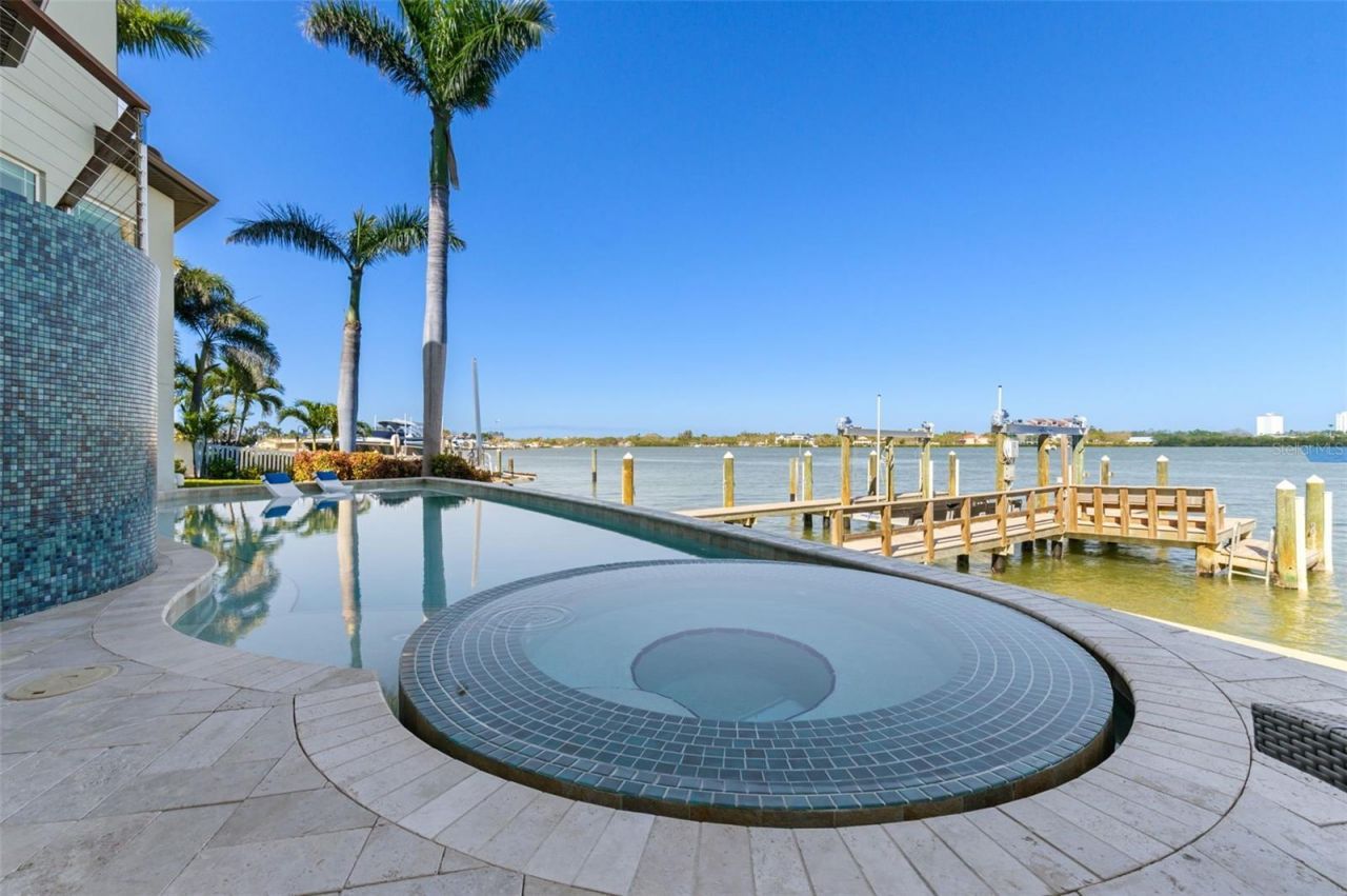 7815 9th Avenue S, Saint Petersburg, FL 33707 Photo