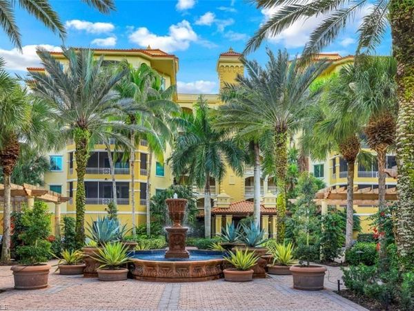 2738 Tiburon BLVD E, Unit B406, NAPLES, FL 34109