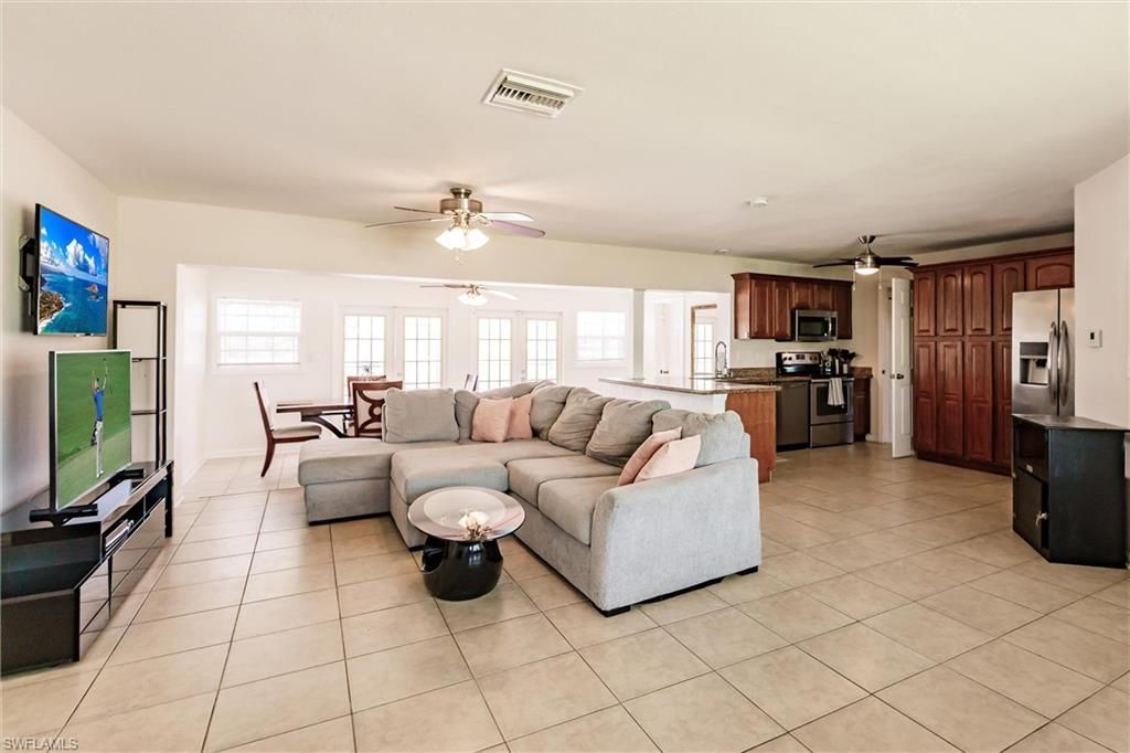 3042 SW 10th Pl, Cape Coral, FL 33914 Photo