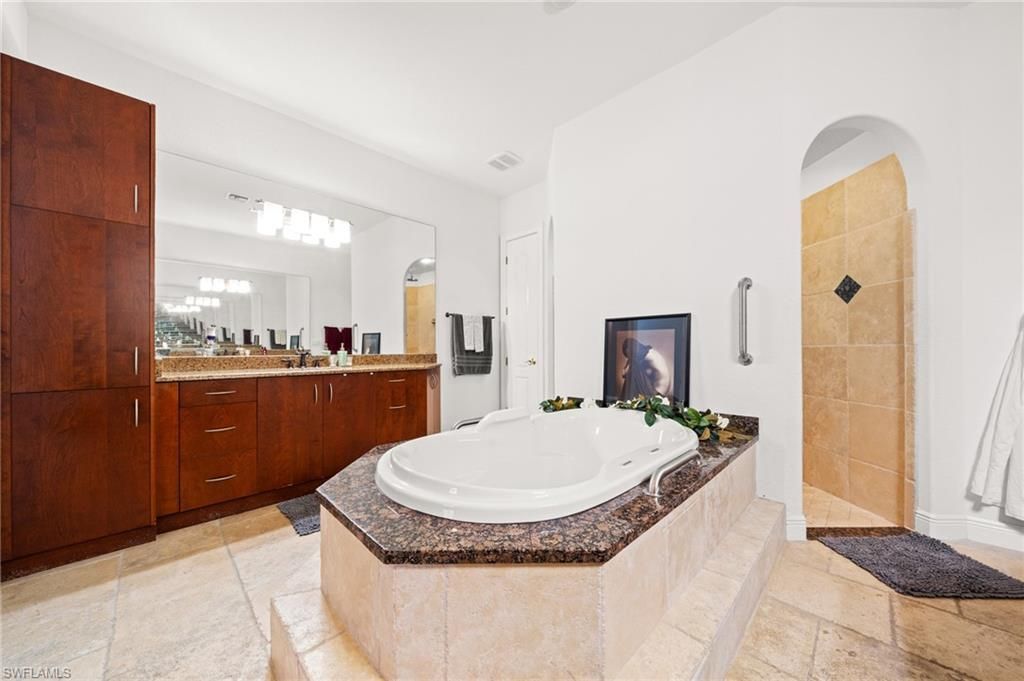 4007 Surfside Blvd, Cape Coral, FL 33914 Photo