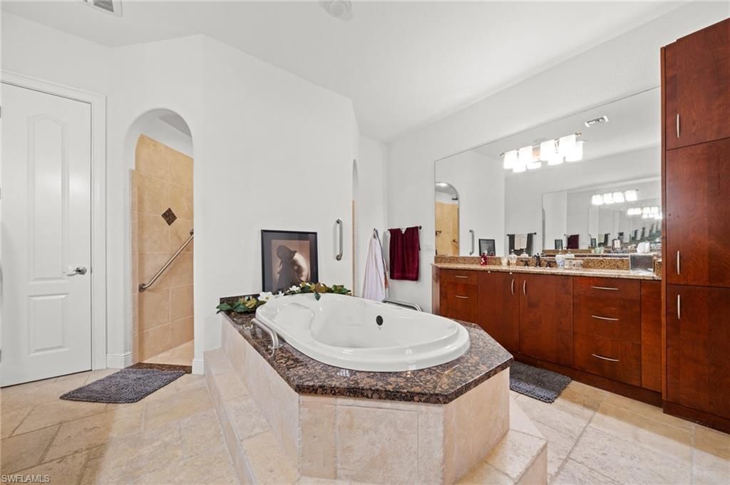 4007 Surfside Blvd, Cape Coral, FL 33914 Photo