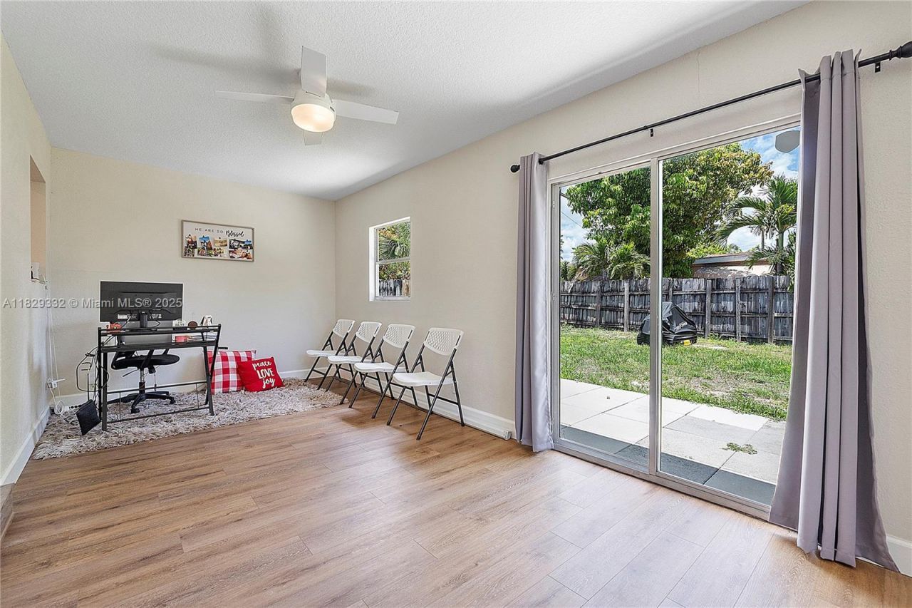 3301 NW 42nd St, Lauderdale Lakes, FL 33309 Photo