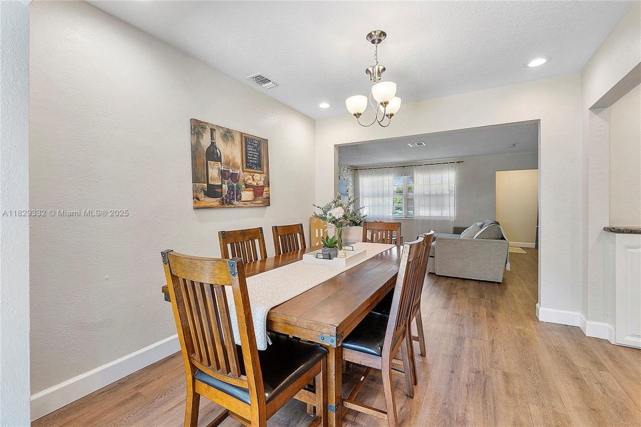 3301 NW 42nd St, Lauderdale Lakes, FL 33309 Photo