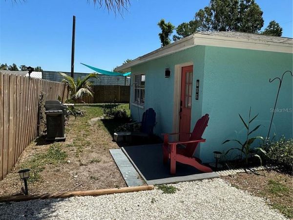 700 FOREST STREET, NOKOMIS, FL 34275