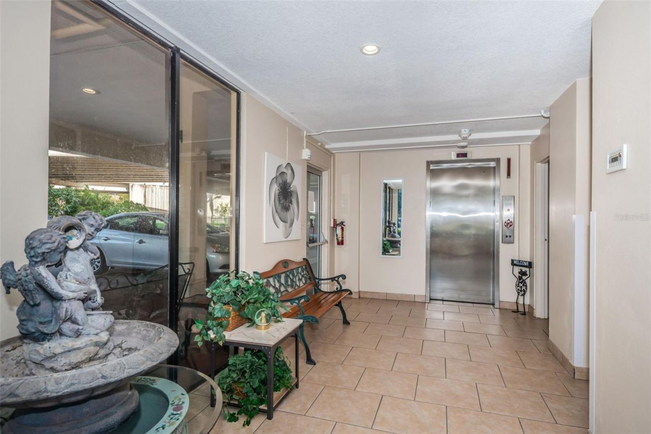 841 4th Avenue N, Unit 21, Saint Petersburg, FL 33701 Photo