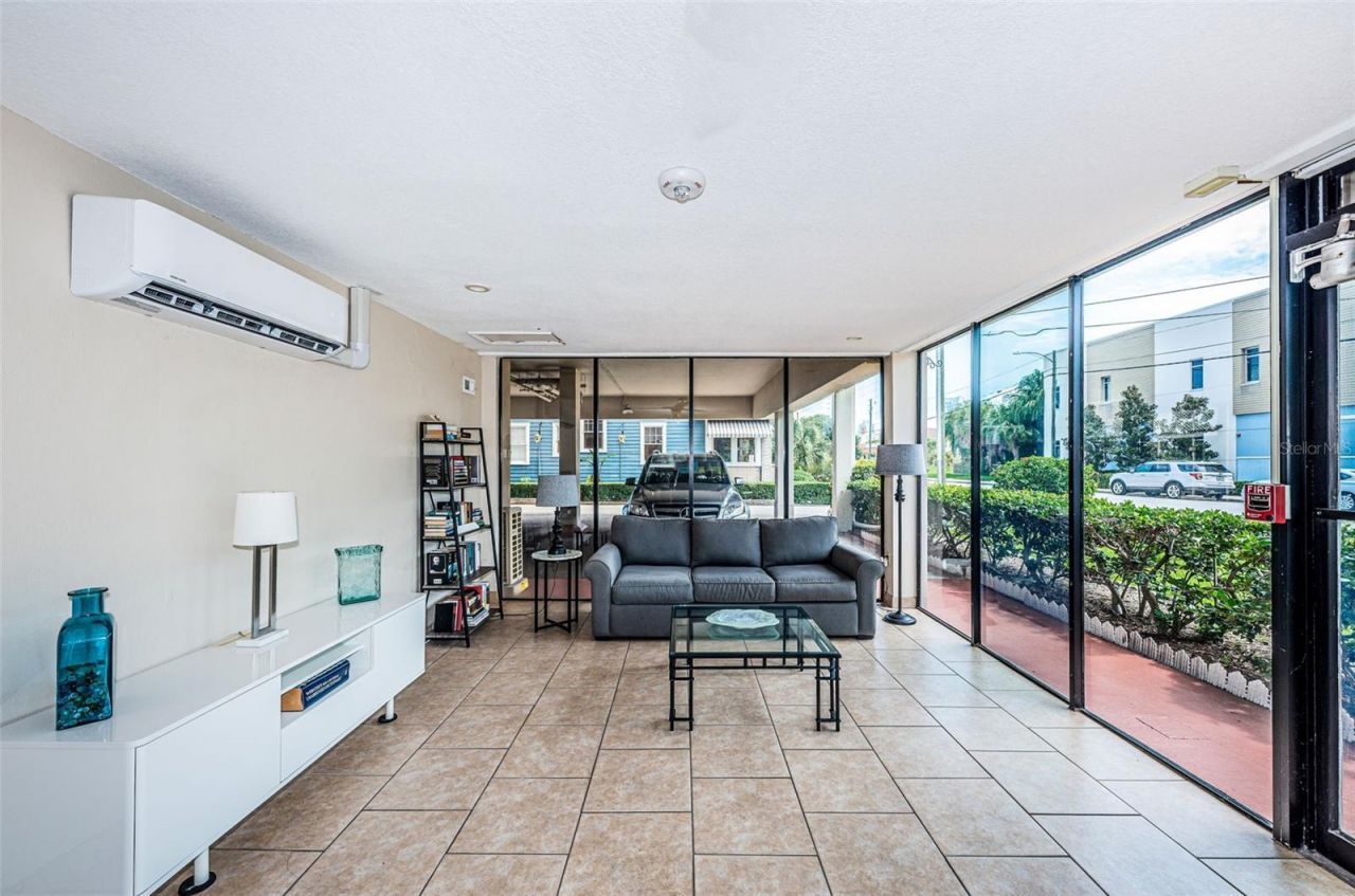 841 4th Avenue N, Unit 21, Saint Petersburg, FL 33701 Photo