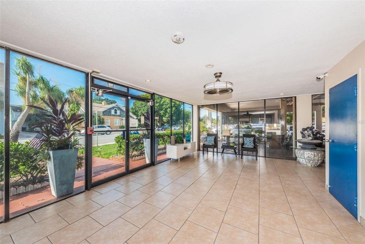 841 4th Avenue N, Unit 21, Saint Petersburg, FL 33701 Photo