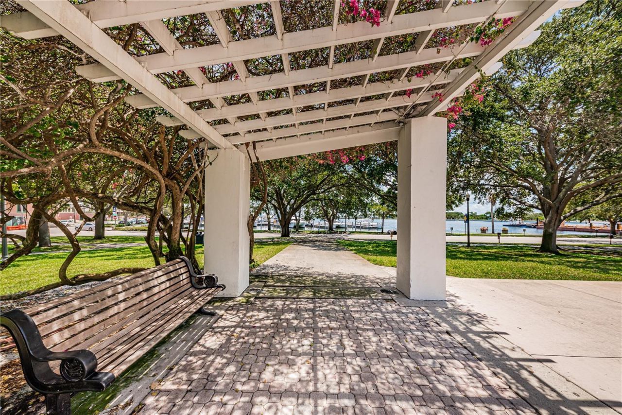 841 4th Avenue N, Unit 21, Saint Petersburg, FL 33701 Photo