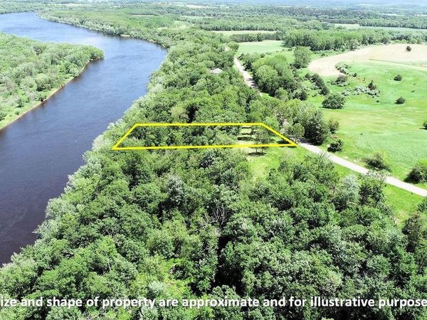 L23 Hillside Drive, Wisconsin Dells, WI 53965